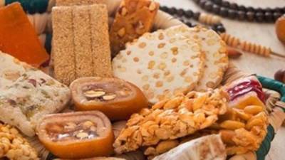 ما حكم شراء حلوى المولد النبوي الشريف؟.. الازهر للفتوى يجيب