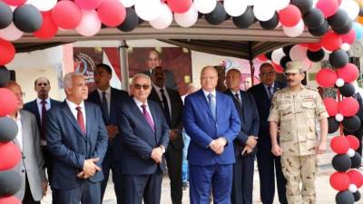 وزير التعليم الفنى ومحافظ القاهرة يتابعان انطلاق العام الدراسى بمدرسة السيدة نفيسة الثانوية