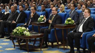 السيسي: تنفيذ برنامج لزراعة كميات كبيرة لمحصول القصب مقابل استخدام أقل للمياه