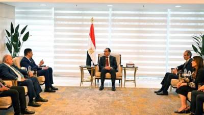 رئيس الوزراء يلتقي مسئولي شركة فوداكوم العالمية