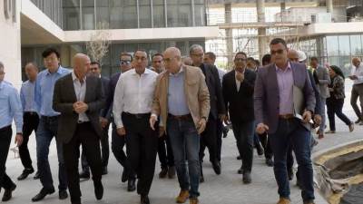 رئيس الوزراء يبدأ جولة تفقدية بمشروعات العاصمة الإدارية الجديدة