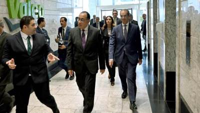 رئيس الوزراء يتفقد منظومة العمل بشركة "فاليو" المتخصصة في تطوير تكنولوجيا السيارات