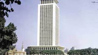 مصر ترفض الدعوات الإسرائيلية لسكان قطاع غزة بمغادرة منازلهم والاتجاه جنوبا