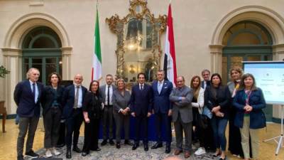 وزير السياحة يعقد لقاءً إعلامياً موسعاً مع ممثلي أهم وسائل الإعلام الإيطالية