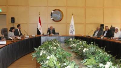 وزير النقل يبحث مستجدات مشروع تطوير خط لوجستيات التجارة بين القاهرة والإسكندرية