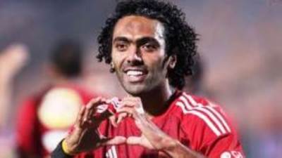 مفاضلة بين رضا والشحات للمشاركة أساسيا مع الأهلي أمام صن داونز