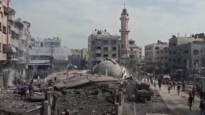 "القاهرة الإخبارية": الاحتلال يستهدف حى الزيتون فى غزة بأحزمة نارية