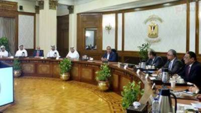 رئيس الوزراء يبحث مع وزير الاستثمار الإماراتي ومستثمرين إماراتيين فرص الاستثمار بمصر