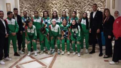 المنتخبات العربية تصل القاهرة للمشاركة في البطولة المدرسية لكرة القدم والسباحة