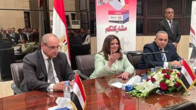 وزيرة الهجرة تلتقي رموز وقيادات الجالية المصرية بالسعودية ضمن حملة "شارك بصوتك"