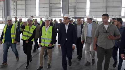 مدبولي يتفقد المراحل الإنشائية لمصنع "بيكو مصر" للأجهزة المنزلية باستثمارات 100 مليون دولار