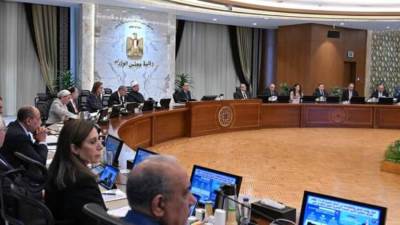 الوزراء يستعرضون تطورات العمل فى مجموعة من الملفات المهمة