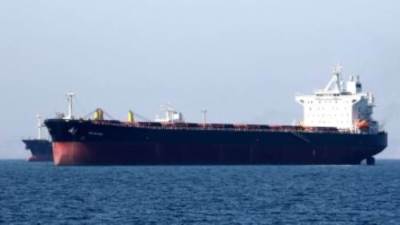 القاهرة الإخبارية: الحوثيون استهدفوا ناقلة بصاروخين لكنهما أخطآها