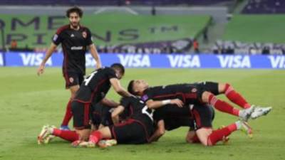 شوبير: مكاسب الأهلى تخطت 10ملايين دولار بالموسم ومضاعفة مكافآت المونديال