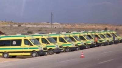 إدخال 7 سيارات إسعاف إلى قطاع غزة عبر بوابة معبر رفح البري