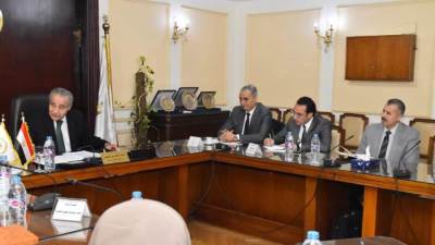 وزير التموين: تشكيل لجنة عليا لتطبيق منظومة وضع السعر علي السلع