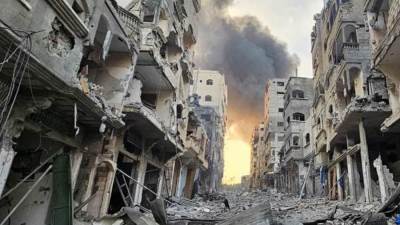 استشهاد 70 فلسطينيًا في قصف إسرائيلي لمخيمات وسط قطاع غزة