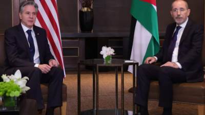 الصفدي وبلينكن يتفقان على تمكين أهالي شمال غزة النازحين من العودة إلى بيوتهم