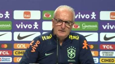 منتخب البرازيل يقدم المدرب الجديد دورفيال جونيور ويؤكد: تعافيت من السرطان