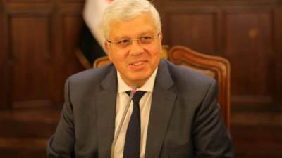 وزير التعليم العالي يُكرم طلاب الجامعات الفائزين في مسابقة "معًا"