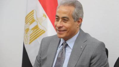 وزارة العمل: الخميس المُقبل إجازة للعاملين بالقطاع الخاص بمناسبة ذكرى ثورة 25 يناير وعيد الشرطة