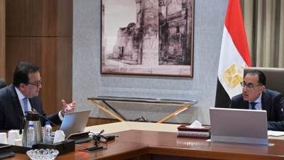 مدبولي يستعرض مقترح تنفيذ مشروع مدينة المستشفيات والمعاهد التعليمية للبحوث والتدريب