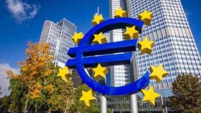 مصر تتصدر قائمة استثمارات البنك الأوروبى فى 2023 بنحو 1.3 مليار يورو