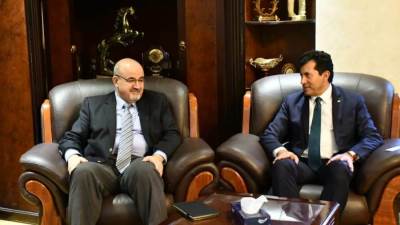 وزير الشباب والرياضة يلتقي ممثل منظمة الصحة العالمية بمصر