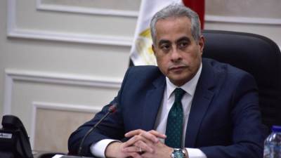وزير العمل يوجه بسرعة صرف تعويضات عاجلة لعمال زراعة باليومية ضحايا حادث ايتاي البارود