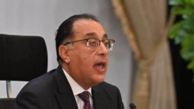 مدبولى يشكل مجموعة عمل لتيسير استخراج تراخيص الاستثمار بالقاهرة التاريخية