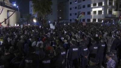 مظاهرات فى محيط السفارة الإسرائيلية فى العاصمة الأردنية عمان