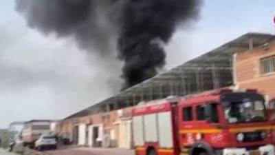 إسرائيل تعلن إغلاق المجال الجوي حتى السابعة صباحا