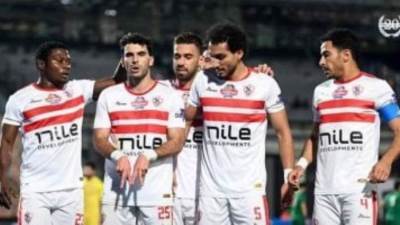 حافلة الزمالك تصل استاد القاهرة استعدادا لمواجهة الأهلى