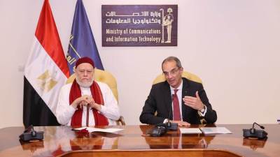 "عمرو طلعت" والدكتور على جمعة يشهدان توقيع تفاهم بين وزارة الاتصالات ومؤسسة مصر الخير