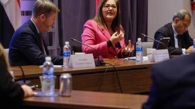 وزيرة التخطيط تشارك بالمائدة المستديرة لغرفة التجارة الأمريكية لاستعراض التطورات الاقتصادية والمالية الإيجابية في مصر