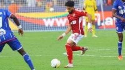 الأهلي يختبر مروان عطية لتحديد موقفه من مباراة العودة أمام مازيمبي