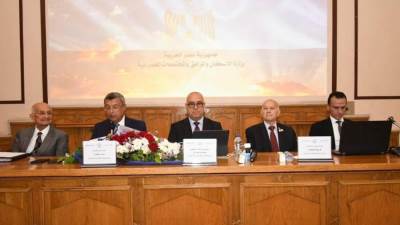 وزير الإسكان يلقى محاضرة بمقر الجمعية حول مشروعات التنمية العمرانية وأبعادها الاقتصادية