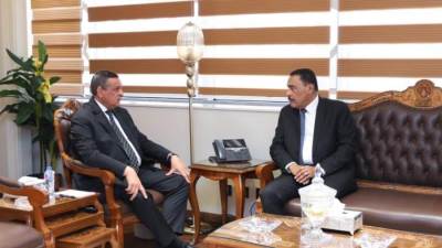 وزير التنمية المحلية يستقبل محافظ مطروح لمتابعة موقف تنفيذ المشروعات التنموية