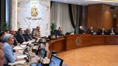 رئيس الوزراء يوجه بدراسة احتياجات سوق العمل وعرض المقترحات فى الحوار الوطنى