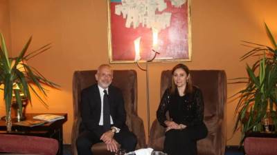 وزيرة الثقافة وسفير اليونان لدى القاهرة يشهدان عرض "الباليه الوطني اليوناني"