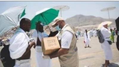 40 مليون عبوة ماء زمزم و9 ملايين وجبة يوميا لضيوف الرحمن بالمشاعر المقدسة