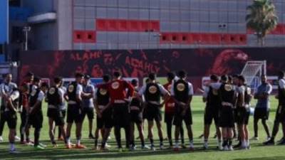 قائمة الأهلي لمواجهة الداخلية في الدوري.. غياب الشناوي ومنعم ومروان