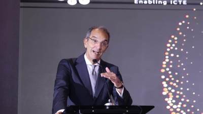 وزير الاتصالات يشارك في احتفالية جمعية اتصال بمناسبة مرور 20 عاما على تأسيسها