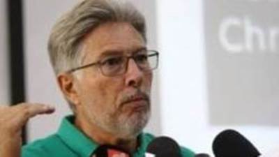 اتحاد الكرة يكلف بيريرا بالتحقيق فى شكاوى الأندية من التحكيم