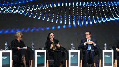 وزيرة التضامن الاجتماعي تشارك في جلسة تحت عنوان " إطلاق العنان لقوة طول العمر الصحي والتعليم والثقافة